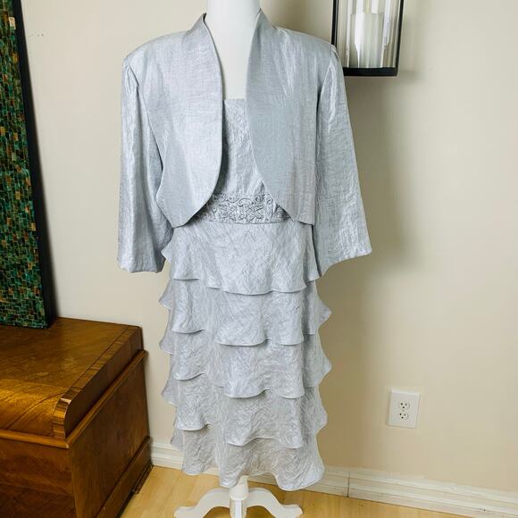 R&M Richards Sz 18W 2-Piece Silver Embroidered Cocktail Dress with Jacket Formal - Picture 2 of 11